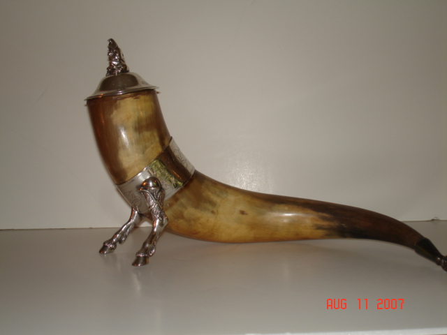 Drinking horn