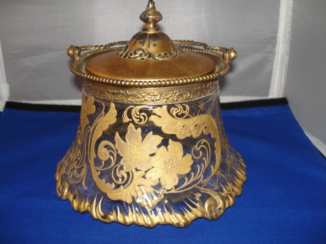 Cracker jar