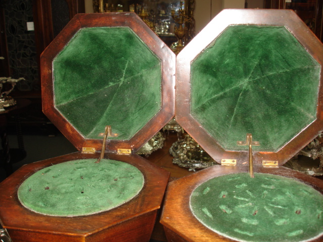 Knife boxes