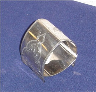 Silverplate napkin ring Thompson