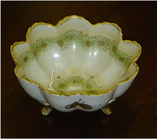 Nippon strawberry bowl