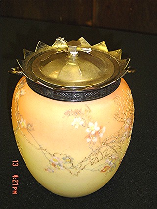 Cracker jar