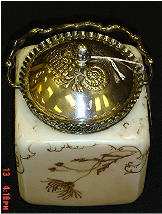 Biscuit jar