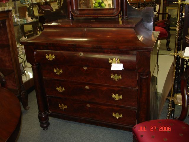 Dresser