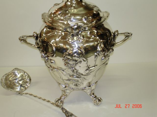 Punch bowl