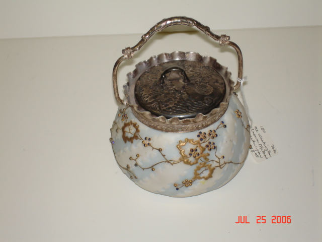 Biscuit jar,Mt. Washington Crown Milano