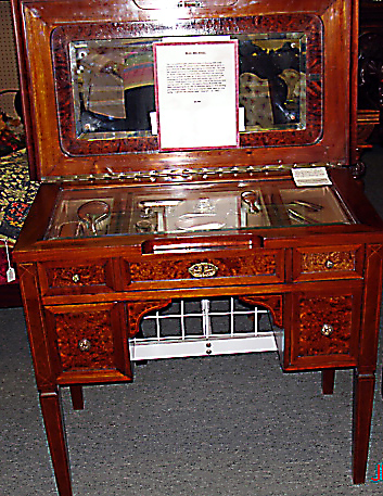 Vanity table