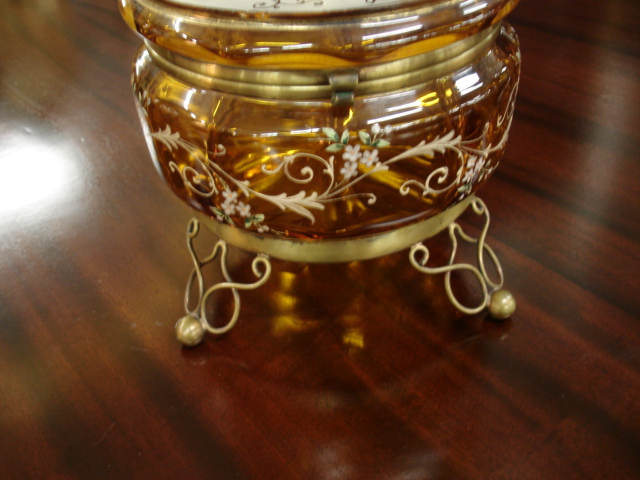 Dresser box