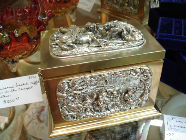 Jewelry casket